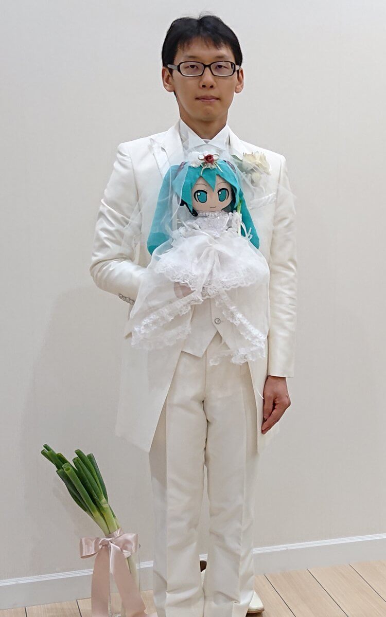 casamento Hatsune MIku e Kondo