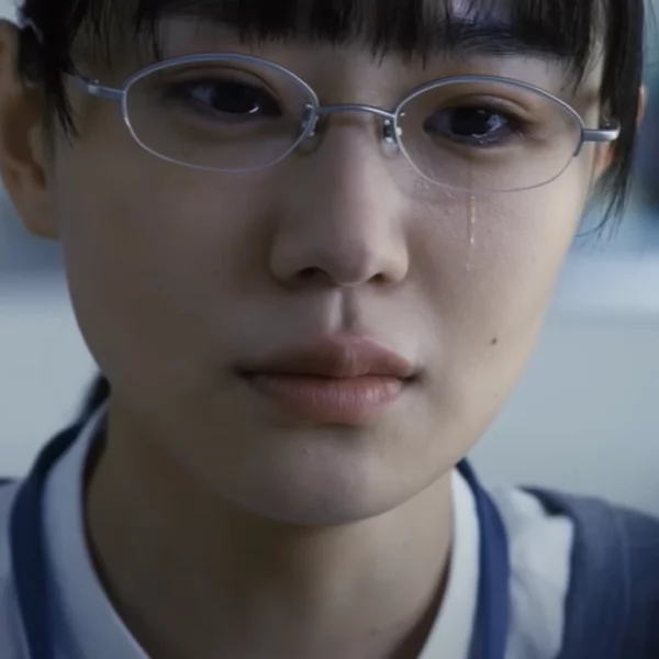 Foi divulgado o primeiro trailer e uma imagem promocional da adaptação para filme live-action do mangá Sensei's Pious Lie.