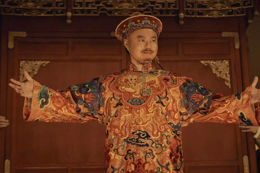 Com Wang Baoqiang e Liu Haoran, Detetive Chinatown: O Mistério de 1900 estreia no Brasil em 15 de maio com Chow Yun-Fat e John Cusack.