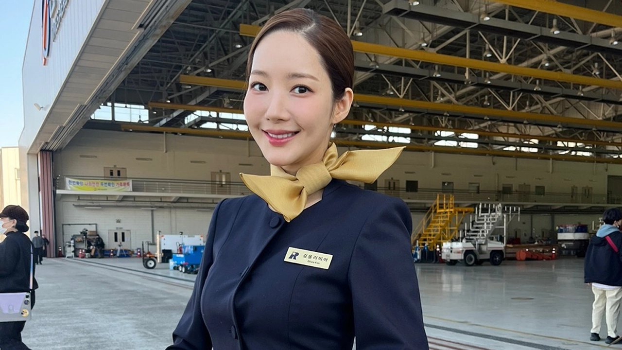 Park Min Young mostra visual de sua personagem em Rainha da Confiança, novo drama que estreia em 6 de setembro na Prime Video.
