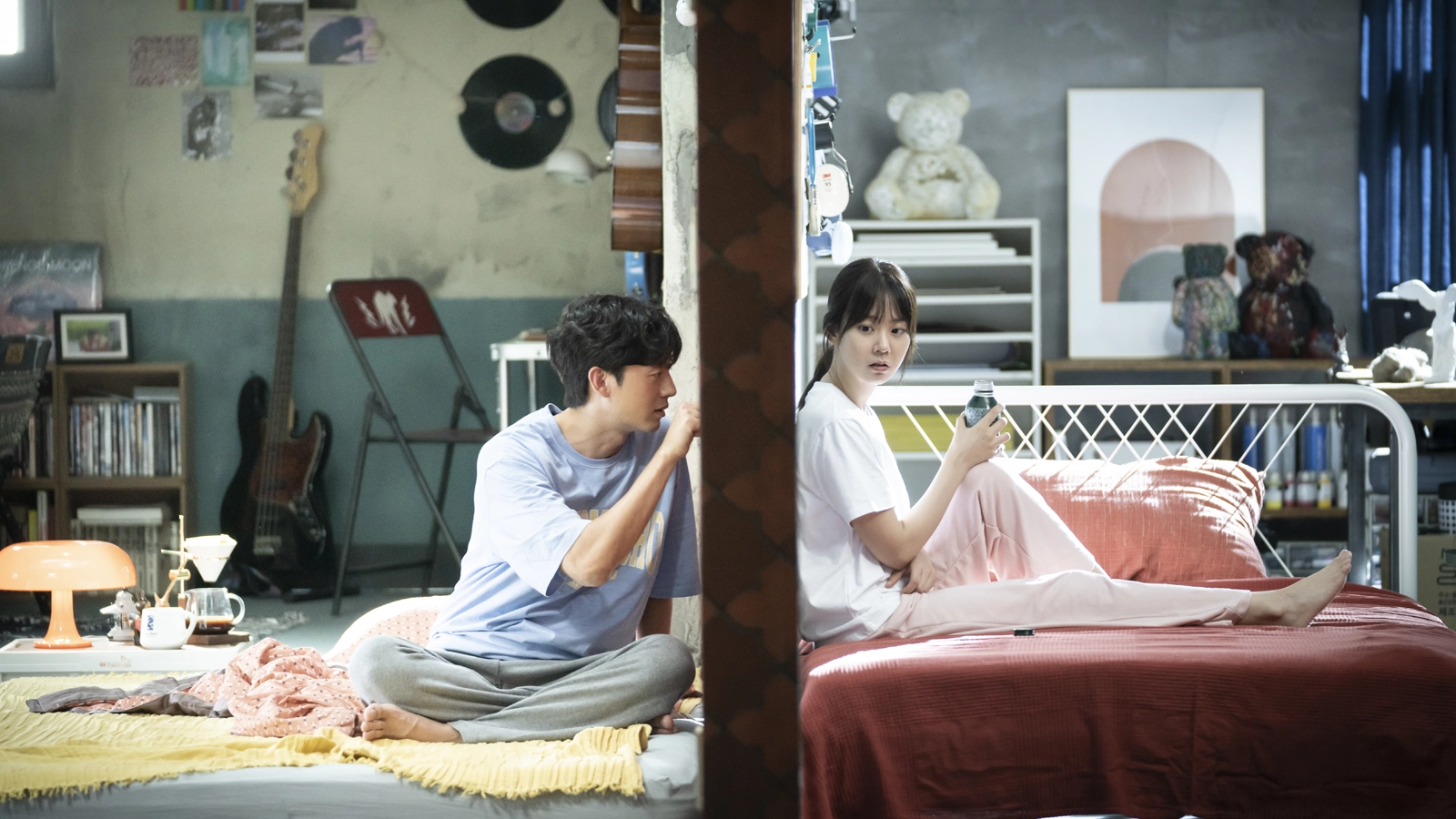 Estreia em 13 de novembro o filme coreano Meu Pior Vizinho, adaptação de Blind Date que une humor, isolamento e empatia em comédia romântica.